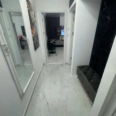 Eva Apartmán Constanţa